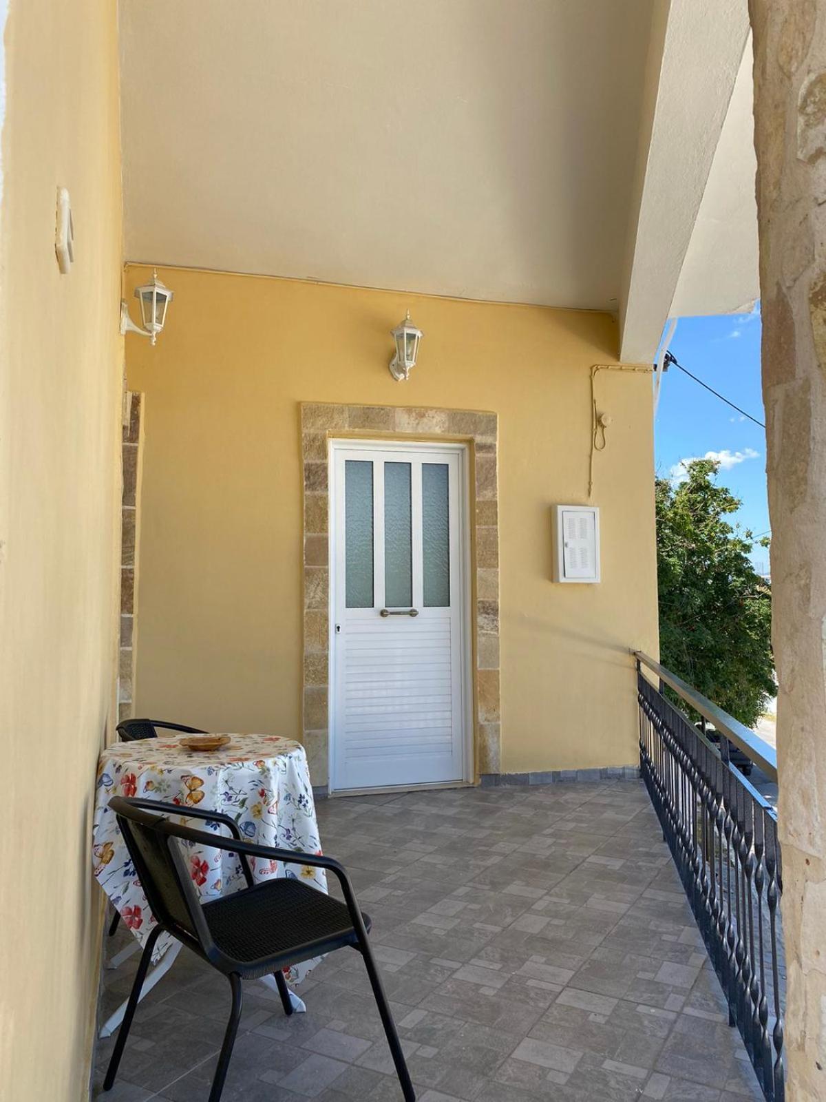 Marina'S House Villa Salamis Exterior photo